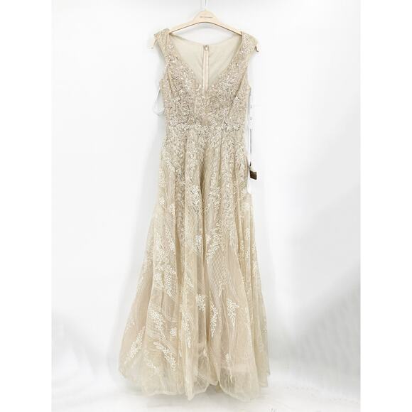 Mac Duggal 20312 Embroidered Sleeveless A-Line Formal Gown in Pearl Size 4 NWT - Picture 3 of 9